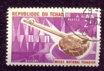 Stamps : Africa : Chad :  instrumentos musicales