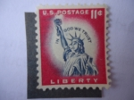 Sellos de America - Estados Unidos -  statue Liberty (1875) - In God we trust (Dios Confiamos)-Liberty Island,New York City.