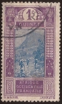 Stamps : Africa : Guinea :  Guinea. Nativos cruzando el Vado de Kitim  1913 1 cent