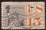 Stamps United States -  Estatua de la Libertad  1961 15 centavos
