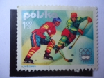 Sellos de Europa - Polonia -  Juegos Olímpicos 1970 en la Ciudad de Innsbruck, capital de Tirol - Hockey Sobre Hielo