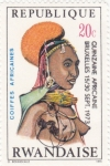Sellos de Africa - Rwanda -  peinado africano