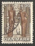 Stamps Denmark -  Las chicas en el aeropuerto