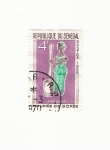 Stamps Africa - Senegal -  LA PILEUSE