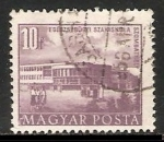 Stamps Hungary -  Edificio del plan quinquenal de Budapest