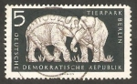 Stamps Germany -  276 - Parque zoológico de Berlin, elefante