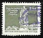 Stamps Germany -  Monumento sovietico en Berlin