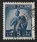 Stamps Italy -  Pareja con niño y balanza de la justicia