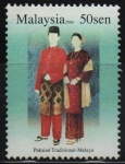 Stamps Malaysia -  HOMBRE  Y  MUJER  CON  TRAJE  TRADICIONAL  DE  MALASIA