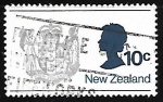Sellos del Mundo : Oceania : Nueva_Zelanda : Escudo de armas y la reina Elizabeth II