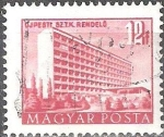 Stamps Hungary -  Edificios del plan quinquenal en Budapest,Policlínico en Újpest.