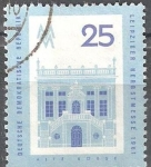 Stamps Germany -  Feria de Otoño de Leipzig 1961.Antigua bolsa de valores en Naschmarkt(DDR).