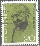 Sellos de Europa - Alemania -  Mohandas Karamchand Gandhi (Mahatma), 1869-1948, líder del movimiento de independencia de la India.