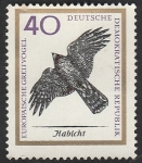 Sellos de Europa - Alemania -  850 - ave de presa europea