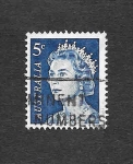 Stamps : Oceania : Australia :  399 - Isabel II