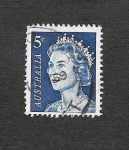 Stamps Australia -  399 - Isabel II