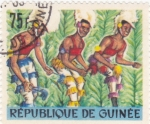 Stamps : Africa : Guinea :  DANZA