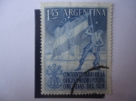 Stamps Argentina -  Cincuentenario de la Oficina Radio Postal Orcadas del Sur - 50 Años de la Oficina de Correos