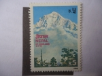 Stamps : Asia : Nepal :  Monte Dhaulagiri - Macizo montañoso del Himalaya (8.137 Metro)