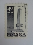 Sellos de Europa - Polonia -  Obelisco