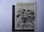 Sellos de Asia - Yemen -  Pieza en Alto Relieve-Monstruo Alado-Alabastro