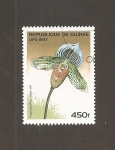 Stamps Guinea -  Flor Paphiopedilum papa