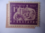 Stamps : Europe : Bulgaria :  El Primer tractor de Bulgaria - Maquinaria Agrícola - Serie:Economía.