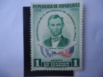 Stamps : America : Honduras :  Abraham Lincoln (1809-1865) Conmemorativa del 150 aniversario  del nacimiento de lincoln.