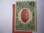 Sellos de America - Ecuador -  cacao Nacional-Primer Centenario de la Fundación  de la República 1830-1930