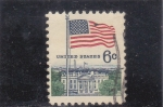 Stamps United States -  BANDERA ESTADOUNIDENSE Y CASA BLANCA 