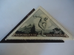 Stamps San Marino -  Lanzador de Disco-Escultura - Eventos Deportivos en San Marino.