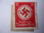 Stamps Germany -  Esvastica en una Corona de Roble - Esvástica Dextrógiro - Alemania Reino.