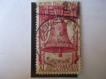 Stamps Italy -  Campana de los Caídos en Reveleto- 40 Aniversario de la Victoria (1918-1958) 