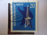 Stamps Germany -  Exposición de Radio,Berlín 1963 - Oso y Torre de Radio.