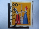 Stamps Germany -  Wohlfahrtsmarke 1971-Mujer batiendo Mantequilla-Viejos Juguetes de Madera.