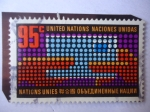 Stamps ONU -  ONU- United Nations - Manos entregando y recibiendo una carta. Letter Changing Hands.
