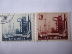 Sellos de Europa - Rumania -  100 Años de la Industria Petrolera-Refinería y Torres de Perforación - 1957-Centenarul Industriei Pe