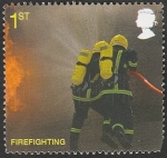 Sellos de Europa - Reino Unido -  3176 - Bomberos, luchando contra el incendio