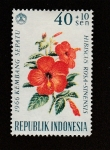 Sellos de Asia - Indonesia -  Flor Hibiscus Rosa-sinensis