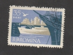 Sellos de Europa - Rumania -  Barco saliendo del puerto
