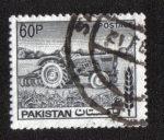 Stamps : Asia : Pakistan :  Tractor