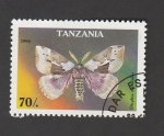 Stamps Tanzania -  Dirphia multicolof