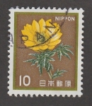 Stamps Japan -  Flor amarilla
