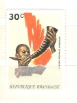 Stamps Rwanda -  instrumento musical