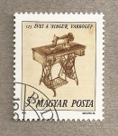 Stamps Hungary -  25 Aniv máquina de coser Singer