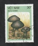 Stamps Vietnam -  853 - Champiñón, Cortinarius violaceus