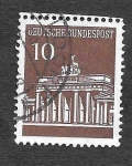 Stamps Germany -  937 - La Puerta de Brandeburgo
