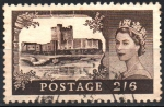 Stamps United Kingdom -  REINA  ELIZABETH  II  Y  CASTILLO  DE  KARRICKFERGUS.                                  