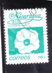 Stamps Nicaragua -  flor- Thumbergia  alata 