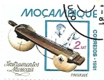 Stamps Mozambique -  instrumentos musicales africanos